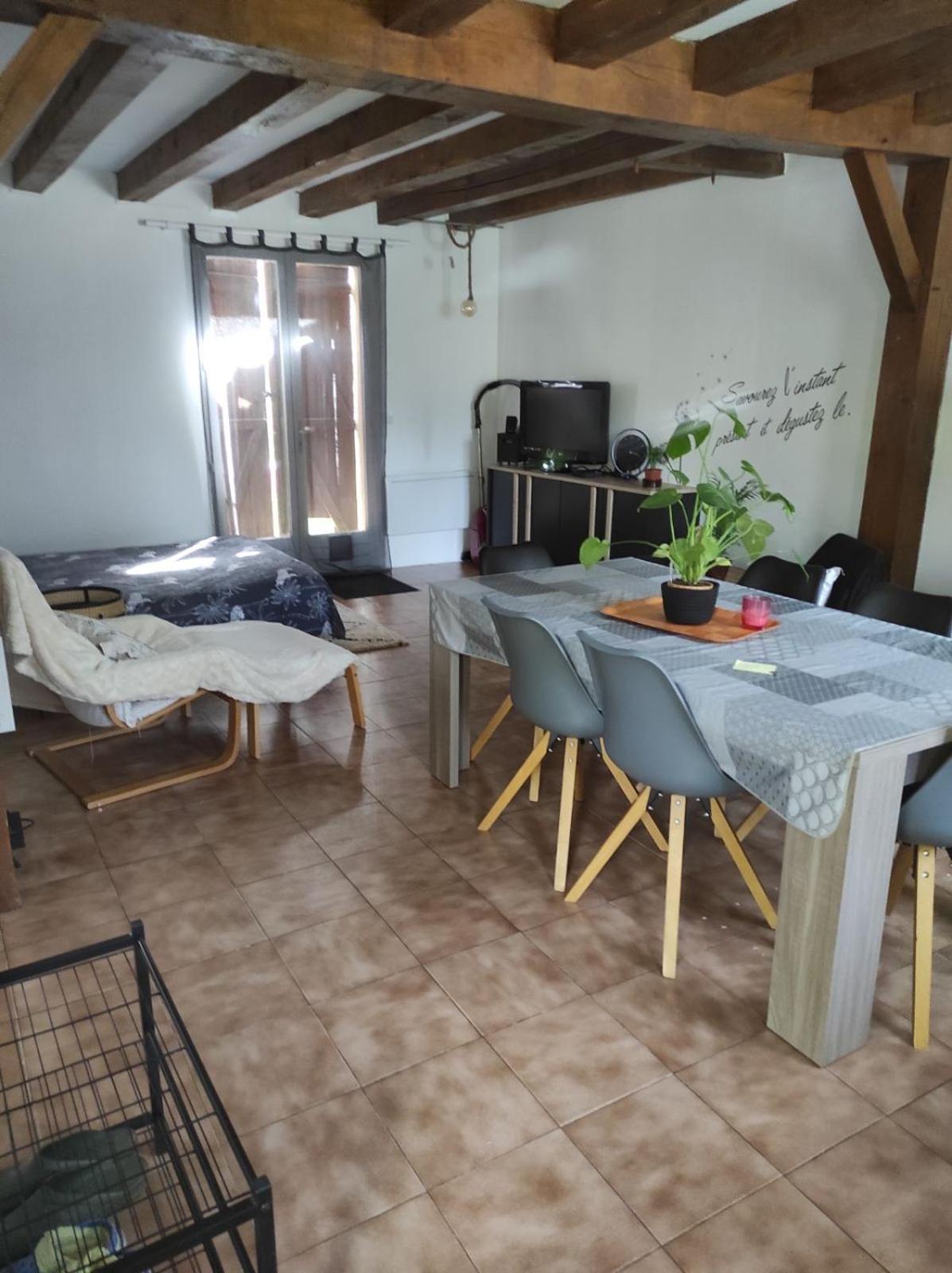 Maison De Campagne Au Calme Chuelles Zewnętrze zdjęcie